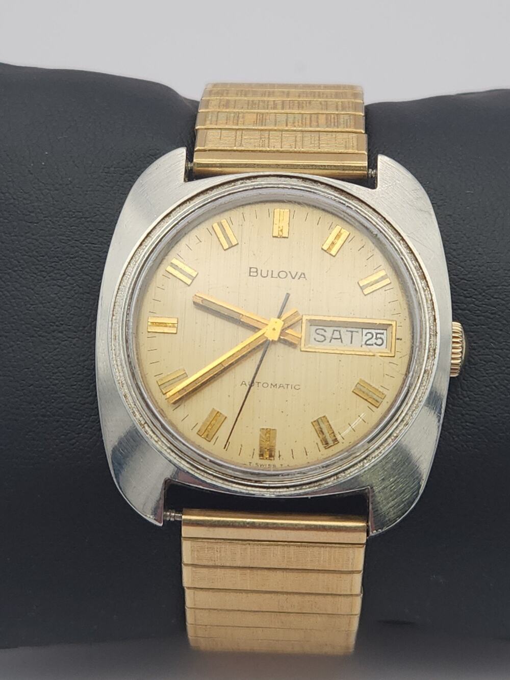 Vintage 1973 Bulova Automatic Day/Date, N3 marking, 23 jewel. Watch . Read Desc.